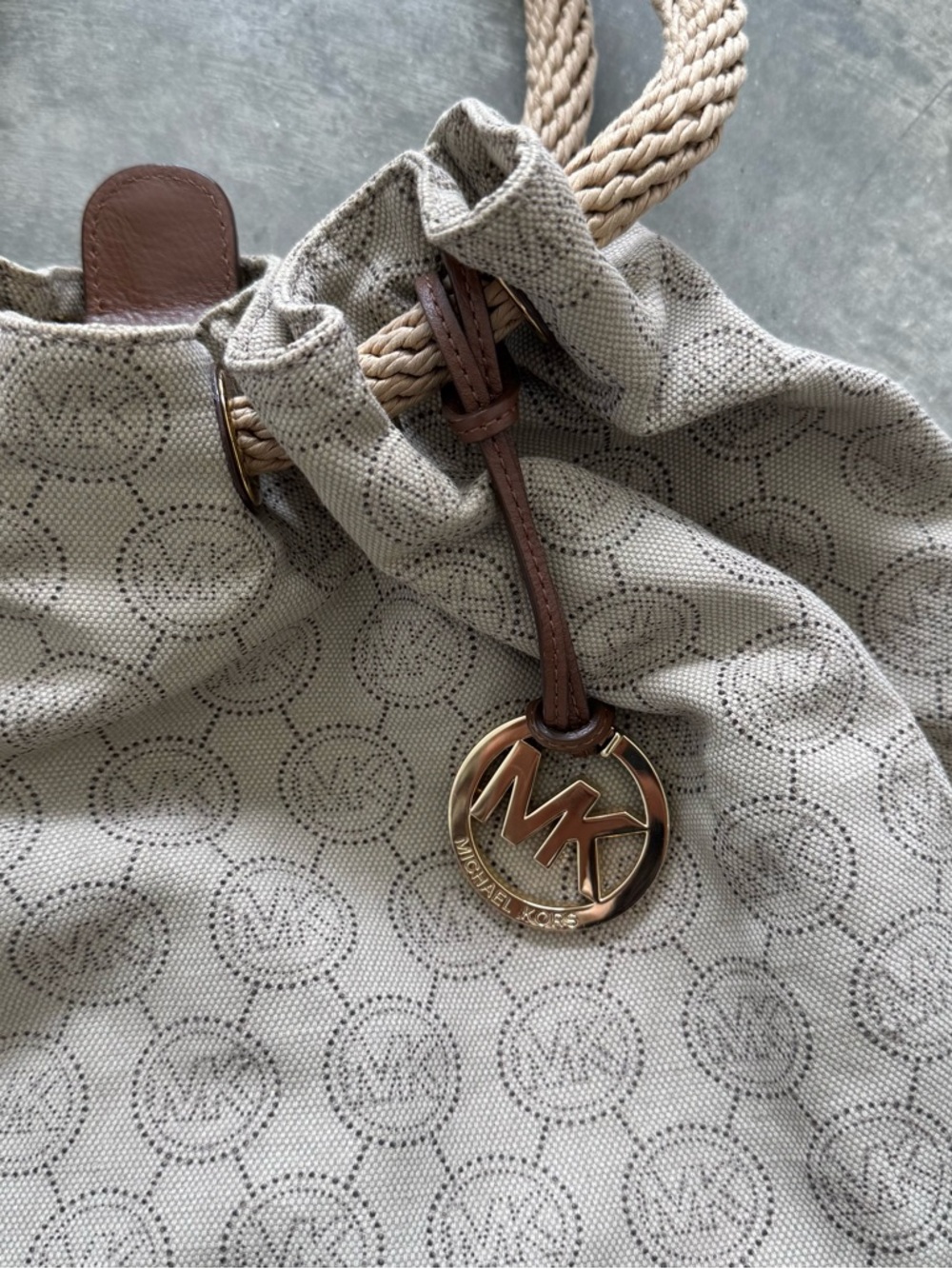 Michael Kors Marina Beige Canvas Logo Drawstring Shoulder Bag with Rope Handles - Picture 3 of 8